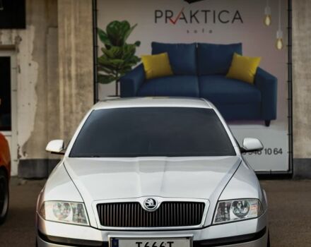 Серый Шкода Октавия, объемом двигателя 1.6 л и пробегом 222 тыс. км за 6500 $, фото 1 на Automoto.ua