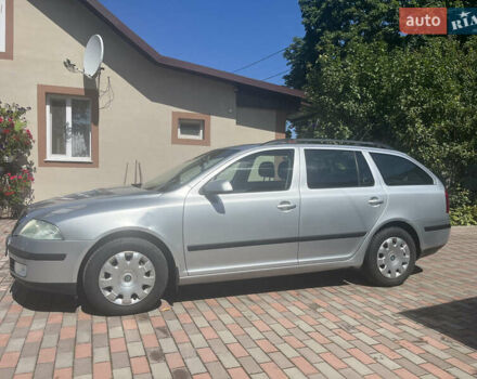 Серый Шкода Октавия, объемом двигателя 1.6 л и пробегом 240 тыс. км за 5500 $, фото 1 на Automoto.ua