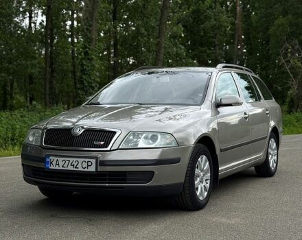 Серый Шкода Октавия, объемом двигателя 1.6 л и пробегом 270 тыс. км за 5900 $, фото 1 на Automoto.ua