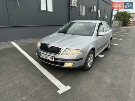 Серый Шкода Октавия, объемом двигателя 1.6 л и пробегом 255 тыс. км за 5600 $, фото 1 на Automoto.ua
