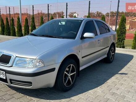 Шкода Октавия 2008 в Боярка на Automoto.ua Серый Шкода Октавия, объемом двигателя 1.6 л и пробегом 100 тыс. км за 7300 $, фото 1 на Automoto.ua