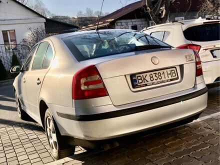 Шкода Октавия 2008 в Ровно на Automoto.ua Серый Шкода Октавия, объемом двигателя 2 л и пробегом 302 тыс. км за 5500 $, фото 1 на Automoto.ua