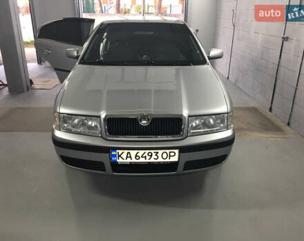 Шкода Октавия 2008 в Ирпене на Automoto.ua Серый Шкода Октавия, объемом двигателя 1.6 л и пробегом 87 тыс. км за 8700 $, фото 1 на Automoto.ua