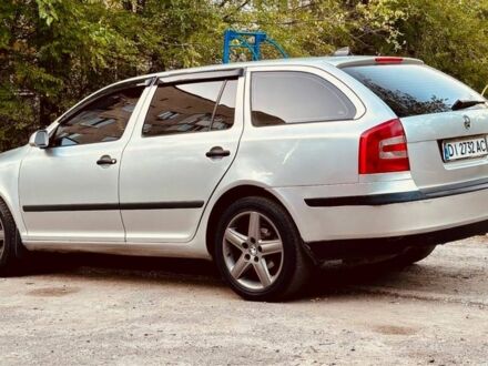 Серый Шкода Октавия, объемом двигателя 1.6 л и пробегом 367 тыс. км за 5200 $, фото 1 на Automoto.ua