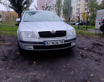 Сірий Шкода Октавія, об'ємом двигуна 1.6 л та пробігом 303 тис. км за 5600 $, фото 1 на Automoto.ua