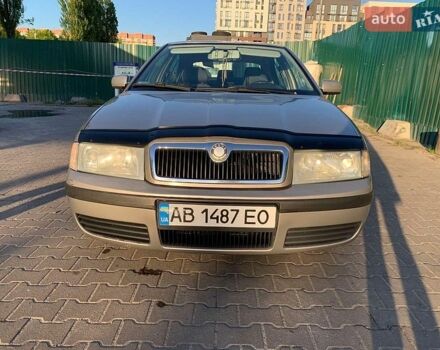 Серый Шкода Октавия, объемом двигателя 1.6 л и пробегом 216 тыс. км за 4000 $, фото 1 на Automoto.ua