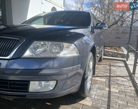 Серый Шкода Октавия, объемом двигателя 1.6 л и пробегом 211 тыс. км за 7800 $, фото 1 на Automoto.ua