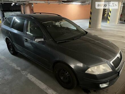 Шкода Октавия 2008 в Ужгороде на Automoto.ua Серый Шкода Октавия, объемом двигателя 1.9 л и пробегом 320 тыс. км за 5700 $, фото 1 на Automoto.ua