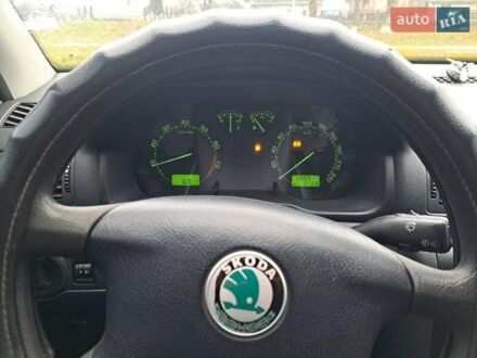 Серый Шкода Октавия, объемом двигателя 1.6 л и пробегом 199 тыс. км за 5000 $, фото 1 на Automoto.ua