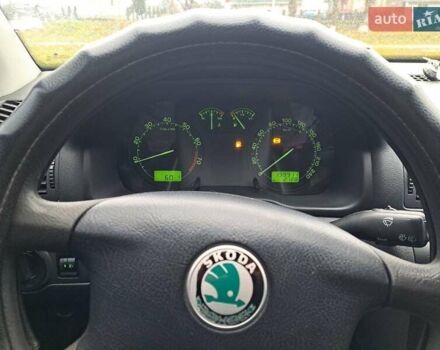 Серый Шкода Октавия, объемом двигателя 1.6 л и пробегом 199 тыс. км за 5000 $, фото 1 на Automoto.ua