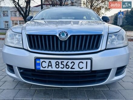 Сірий Шкода Октавія, об'ємом двигуна 1.6 л та пробігом 253 тис. км за 6000 $, фото 1 на Automoto.ua