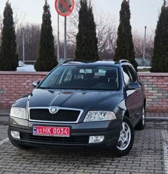 Серый Шкода Октавия, объемом двигателя 1.6 л и пробегом 185 тыс. км за 6400 $, фото 1 на Automoto.ua