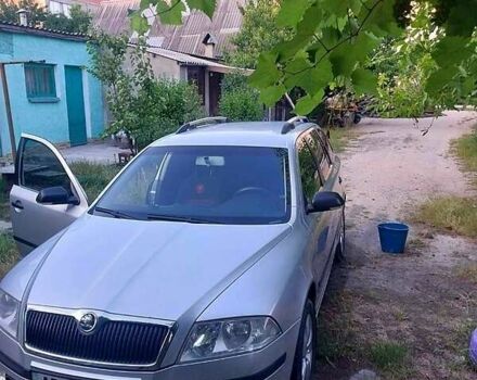 Серый Шкода Октавия, объемом двигателя 1.6 л и пробегом 297 тыс. км за 5700 $, фото 1 на Automoto.ua