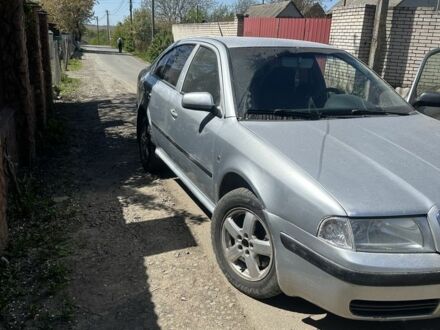 Серый Шкода Октавия, объемом двигателя 1.8 л и пробегом 220 тыс. км за 3900 $, фото 1 на Automoto.ua