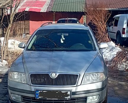 Серый Шкода Октавия, объемом двигателя 1.8 л и пробегом 219 тыс. км за 6600 $, фото 1 на Automoto.ua