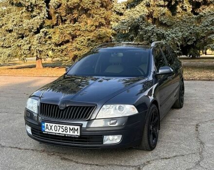 Серый Шкода Октавия, объемом двигателя 1.8 л и пробегом 210 тыс. км за 6000 $, фото 1 на Automoto.ua