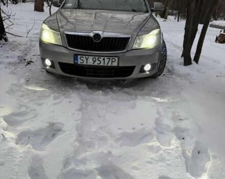 Сірий Шкода Октавія, об'ємом двигуна 2 л та пробігом 350 тис. км за 3800 $, фото 1 на Automoto.ua