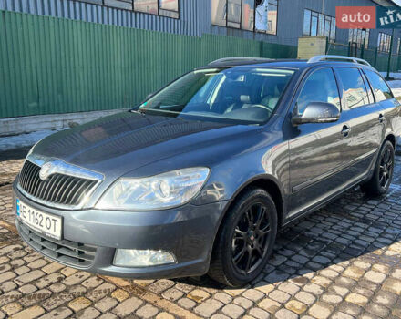 Серый Шкода Октавия, объемом двигателя 1.8 л и пробегом 230 тыс. км за 5900 $, фото 1 на Automoto.ua
