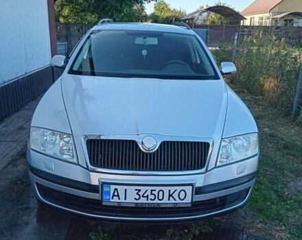 Серый Шкода Октавия, объемом двигателя 1.6 л и пробегом 267 тыс. км за 6400 $, фото 1 на Automoto.ua