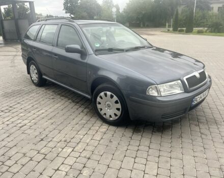 Серый Шкода Октавия, объемом двигателя 1.6 л и пробегом 233 тыс. км за 4800 $, фото 1 на Automoto.ua