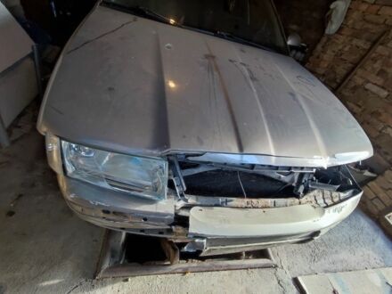 Серый Шкода Октавия, объемом двигателя 1.6 л и пробегом 211 тыс. км за 3500 $, фото 1 на Automoto.ua