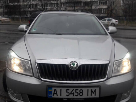 Серый Шкода Октавия, объемом двигателя 1.6 л и пробегом 254 тыс. км за 9200 $, фото 1 на Automoto.ua