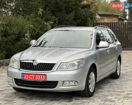Сірий Шкода Октавія, об'ємом двигуна 1.6 л та пробігом 212 тис. км за 7400 $, фото 1 на Automoto.ua