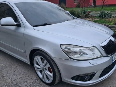 Шкода Октавія 2009 у Мукачеве на Automoto.ua Сірий Шкода Октавія, об'ємом двигуна 2 л та пробігом 277 тис. км за 9700 $, фото 1 на Automoto.ua