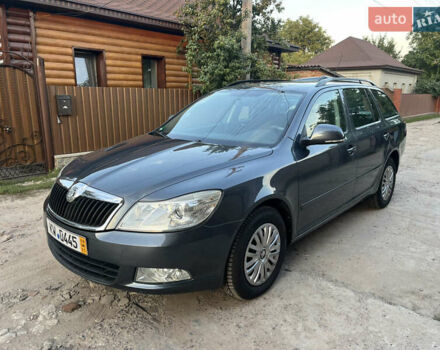 Серый Шкода Октавия, объемом двигателя 1.6 л и пробегом 217 тыс. км за 8000 $, фото 1 на Automoto.ua