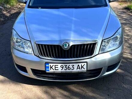 Шкода Октавия 2009 в Кривом Роге на Automoto.ua Серый Шкода Октавия, объемом двигателя 19 л и пробегом 283 тыс. км за 7500 $, фото 1 на Automoto.ua