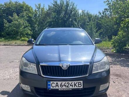 Шкода Октавия 2009 в Черкассах на Automoto.ua Серый Шкода Октавия, объемом двигателя 1.8 л и пробегом 267 тыс. км за 8400 $, фото 1 на Automoto.ua