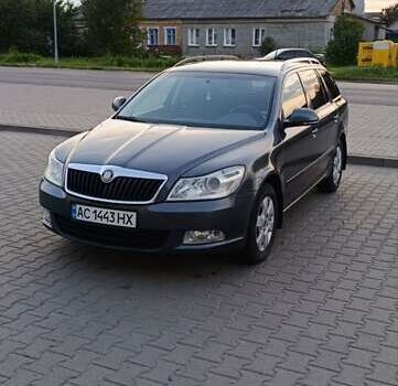 Сірий Шкода Октавія, об'ємом двигуна 1.8 л та пробігом 250 тис. км за 6300 $, фото 1 на Automoto.ua