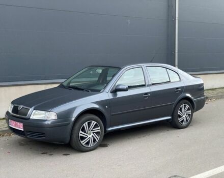 Серый Шкода Октавия, объемом двигателя 1.6 л и пробегом 200 тыс. км за 5700 $, фото 1 на Automoto.ua