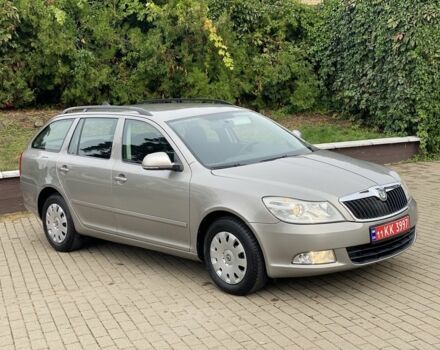Серый Шкода Октавия, объемом двигателя 1.6 л и пробегом 174 тыс. км за 7700 $, фото 1 на Automoto.ua