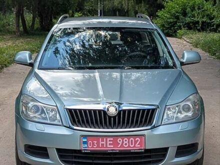 Сірий Шкода Октавія, об'ємом двигуна 1.6 л та пробігом 201 тис. км за 7800 $, фото 1 на Automoto.ua
