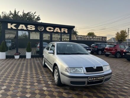 Шкода Октавия 2009 в Знаменке на Automoto.ua Серый Шкода Октавия, объемом двигателя 1.6 л и пробегом 186 тыс. км за 5500 $, фото 1 на Automoto.ua