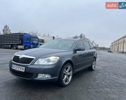 Серый Шкода Октавия, объемом двигателя 1.39 л и пробегом 222 тыс. км за 7500 $, фото 1 на Automoto.ua