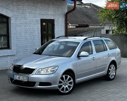 Сірий Шкода Октавія, об'ємом двигуна 1.6 л та пробігом 237 тис. км за 7990 $, фото 1 на Automoto.ua