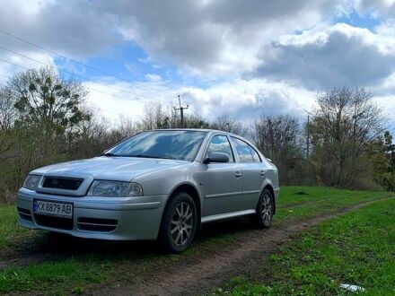 Шкода Октавія 2009 у Змиеве на Automoto.ua Сірий Шкода Октавія, об'ємом двигуна 1.8 л та пробігом 290 тис. км за 5600 $, фото 1 на Automoto.ua