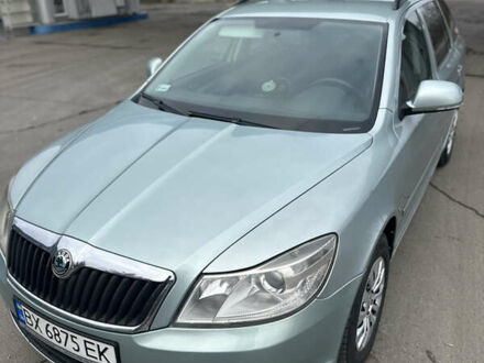 Серый Шкода Октавия, объемом двигателя 1.6 л и пробегом 261 тыс. км за 6100 $, фото 1 на Automoto.ua