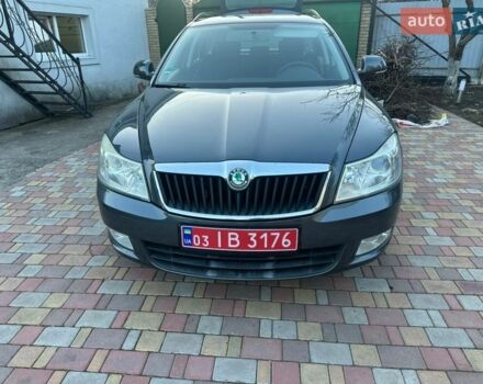 Серый Шкода Октавия, объемом двигателя 1.6 л и пробегом 210 тыс. км за 7500 $, фото 1 на Automoto.ua