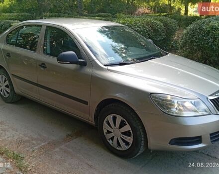 Серый Шкода Октавия, объемом двигателя 1.6 л и пробегом 162 тыс. км за 7200 $, фото 1 на Automoto.ua