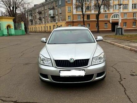 Шкода Октавия 2009 в Кривом Роге на Automoto.ua Серый Шкода Октавия, объемом двигателя 19 л и пробегом 280 тыс. км за 7300 $, фото 1 на Automoto.ua