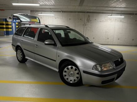 Серый Шкода Октавия, объемом двигателя 1.6 л и пробегом 235 тыс. км за 2900 $, фото 1 на Automoto.ua