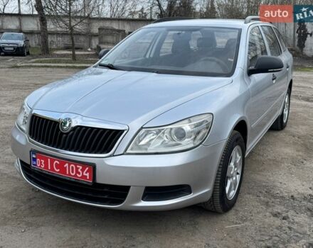 Серый Шкода Октавия, объемом двигателя 1.6 л и пробегом 176 тыс. км за 7950 $, фото 1 на Automoto.ua
