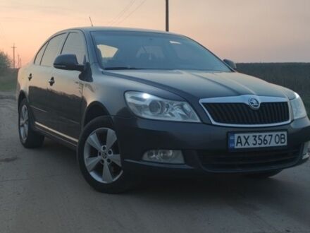 Сірий Шкода Октавія, об'ємом двигуна 1.6 л та пробігом 300 тис. км за 6500 $, фото 1 на Automoto.ua