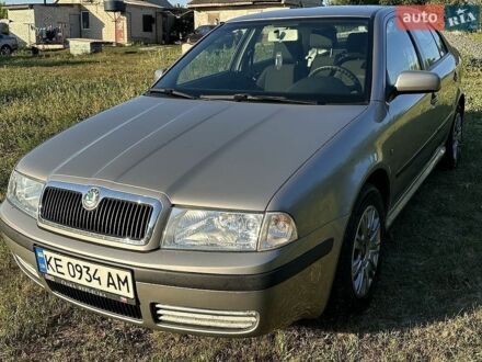 Серый Шкода Октавия, объемом двигателя 1.6 л и пробегом 185 тыс. км за 5702 $, фото 1 на Automoto.ua
