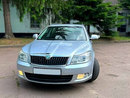 Шкода Октавия 2009 в Корсунь-Шевченковском на Automoto.ua Серый Шкода Октавия, объемом двигателя 1.4 л и пробегом 207 тыс. км за 6900 $, фото 1 на Automoto.ua