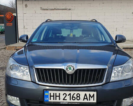 Серый Шкода Октавия, объемом двигателя 1.8 л и пробегом 216 тыс. км за 8600 $, фото 1 на Automoto.ua