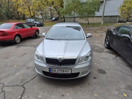 Шкода Октавия 2010 в Кропивницком (Кировограде) на Automoto.ua Серый Шкода Октавия, объемом двигателя 1.6 л и пробегом 240 тыс. км за 8200 $, фото 1 на Automoto.ua